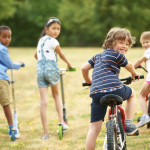So bringen Sie Ihrem Kind das Radfahren bei